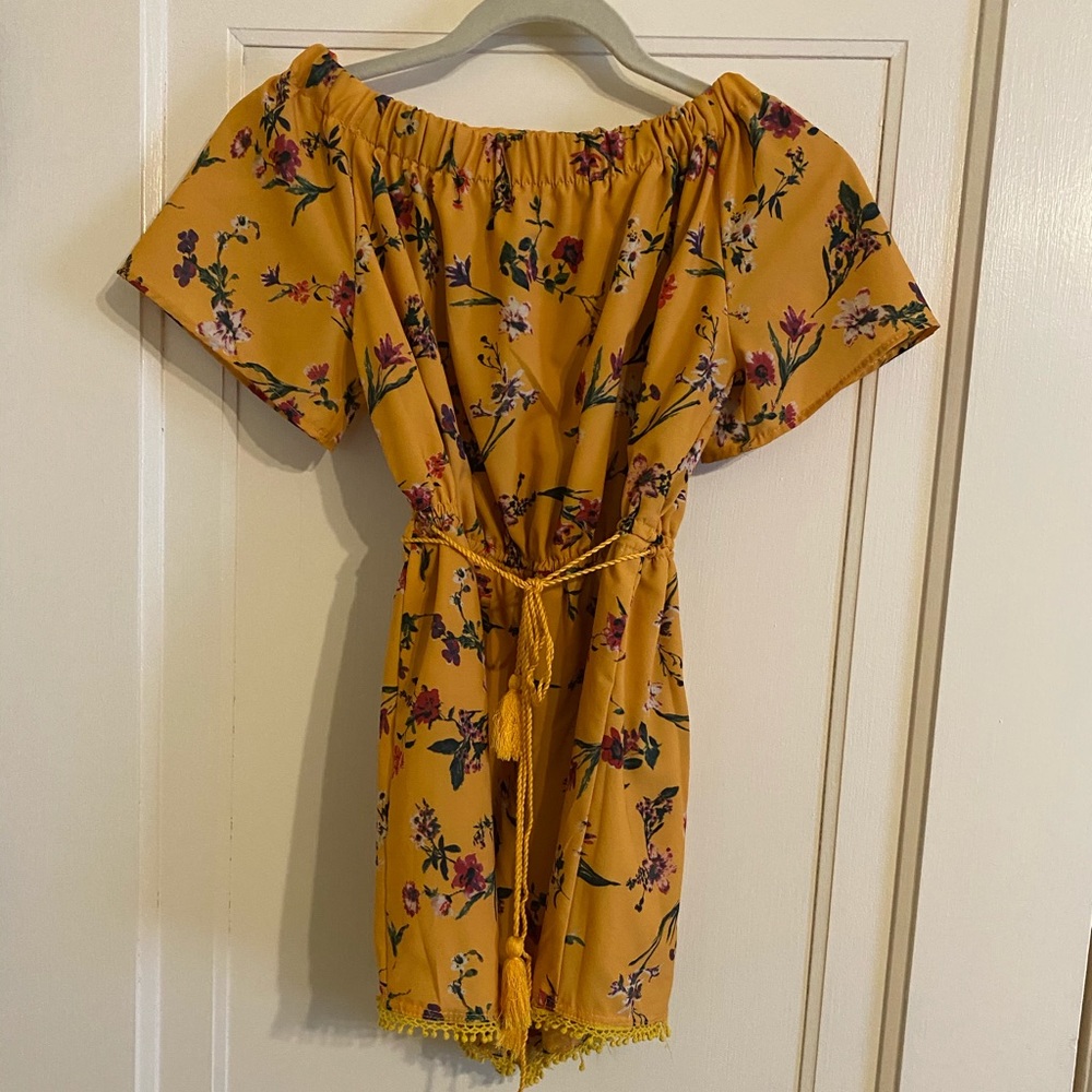 Star Ivy summer romper Small